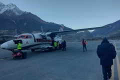 20221125-3-Jomsom-te-voet-naar-het-vliegtuig